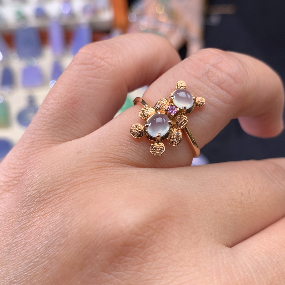 18K金镶嵌戒指翡翠小熊戒指