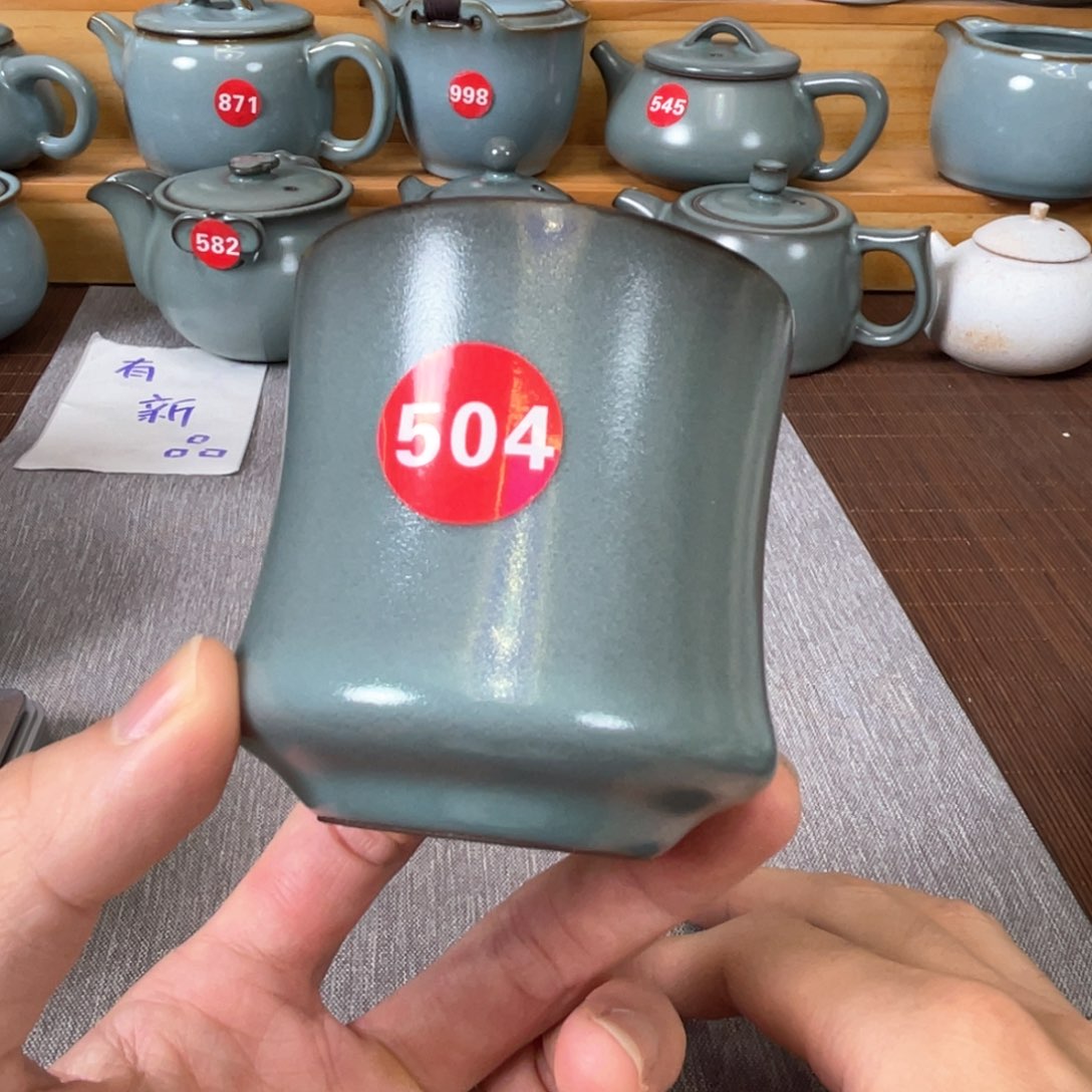 瓷片小微瑕。。。。。。。。。。