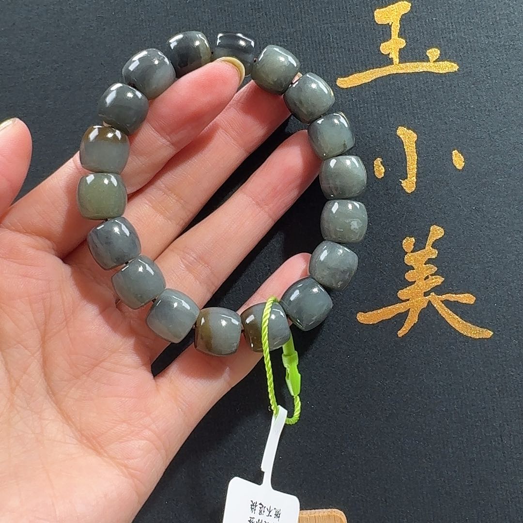 和田玉未镶嵌颈饰楼兰三色10.8mm