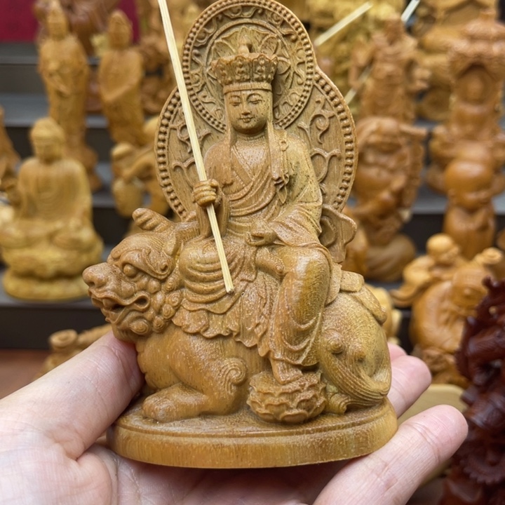 卓***忠黄金檀地藏王一尊坐着