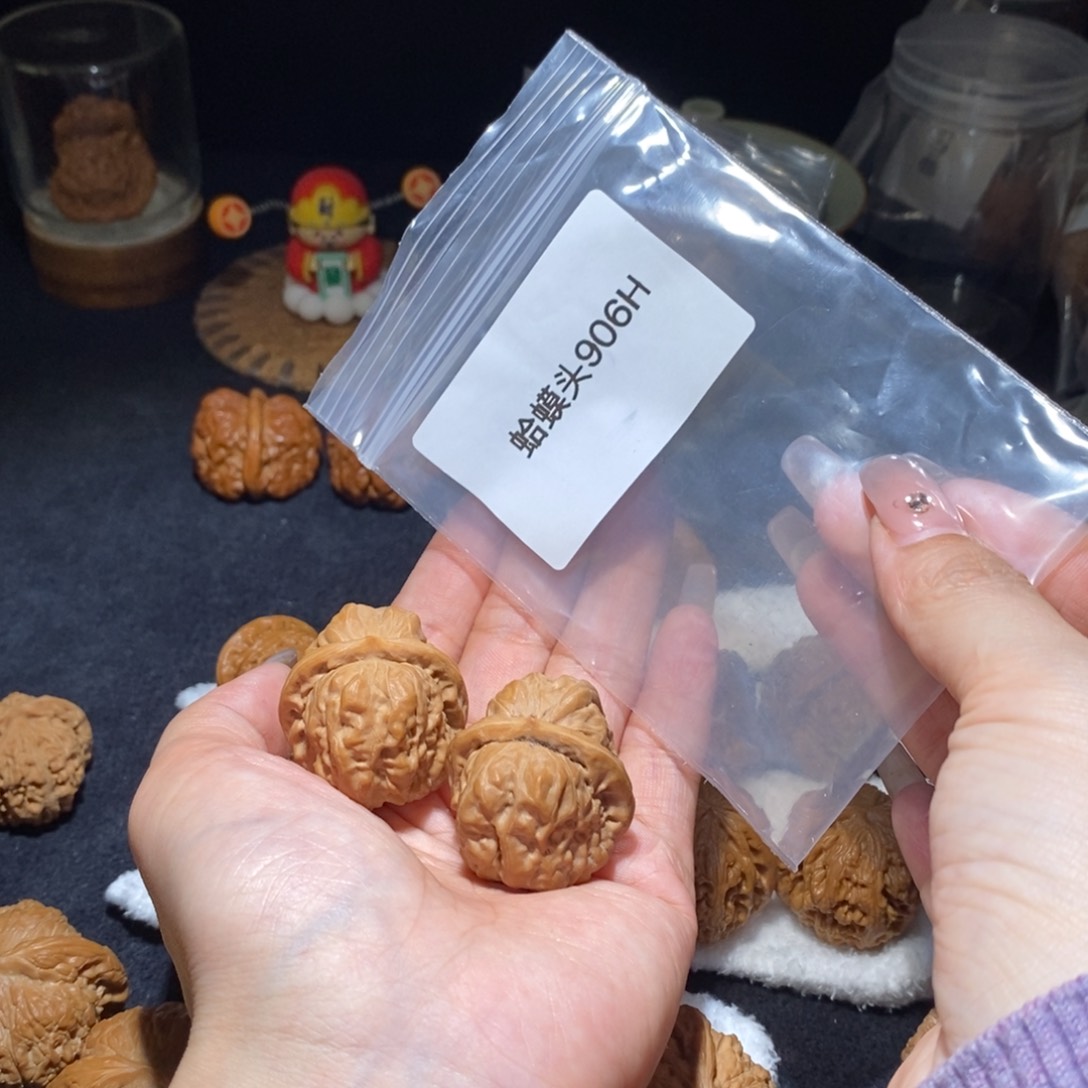 文玩核桃吊坠蛙蛙33