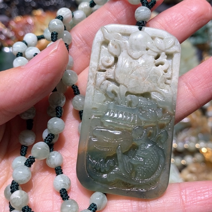 蛇纹石玉毛衣链未镶嵌