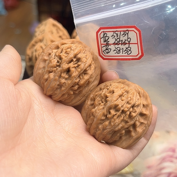 文玩核桃吊坠四座楼