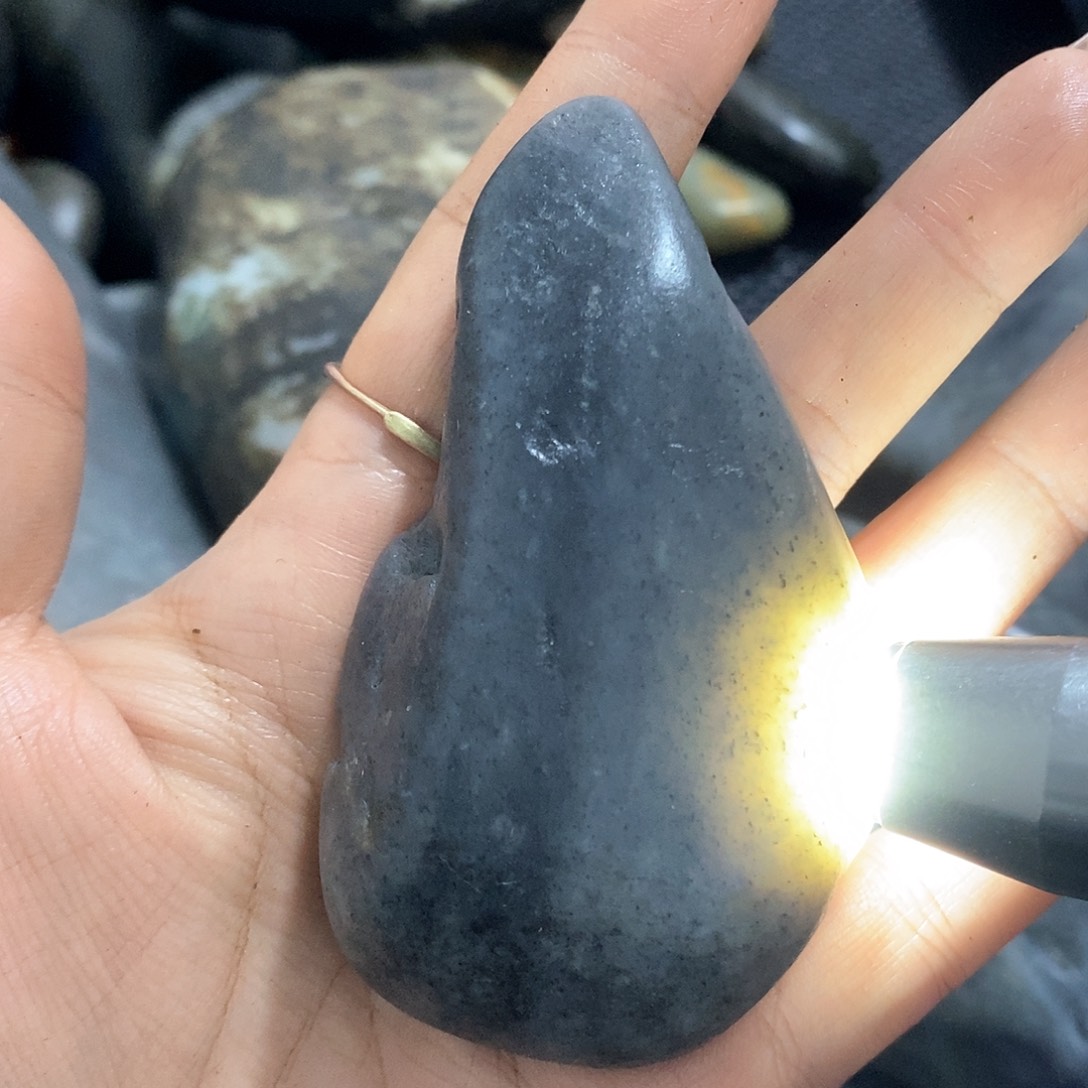 未镶嵌和田玉（糖玉）挂件