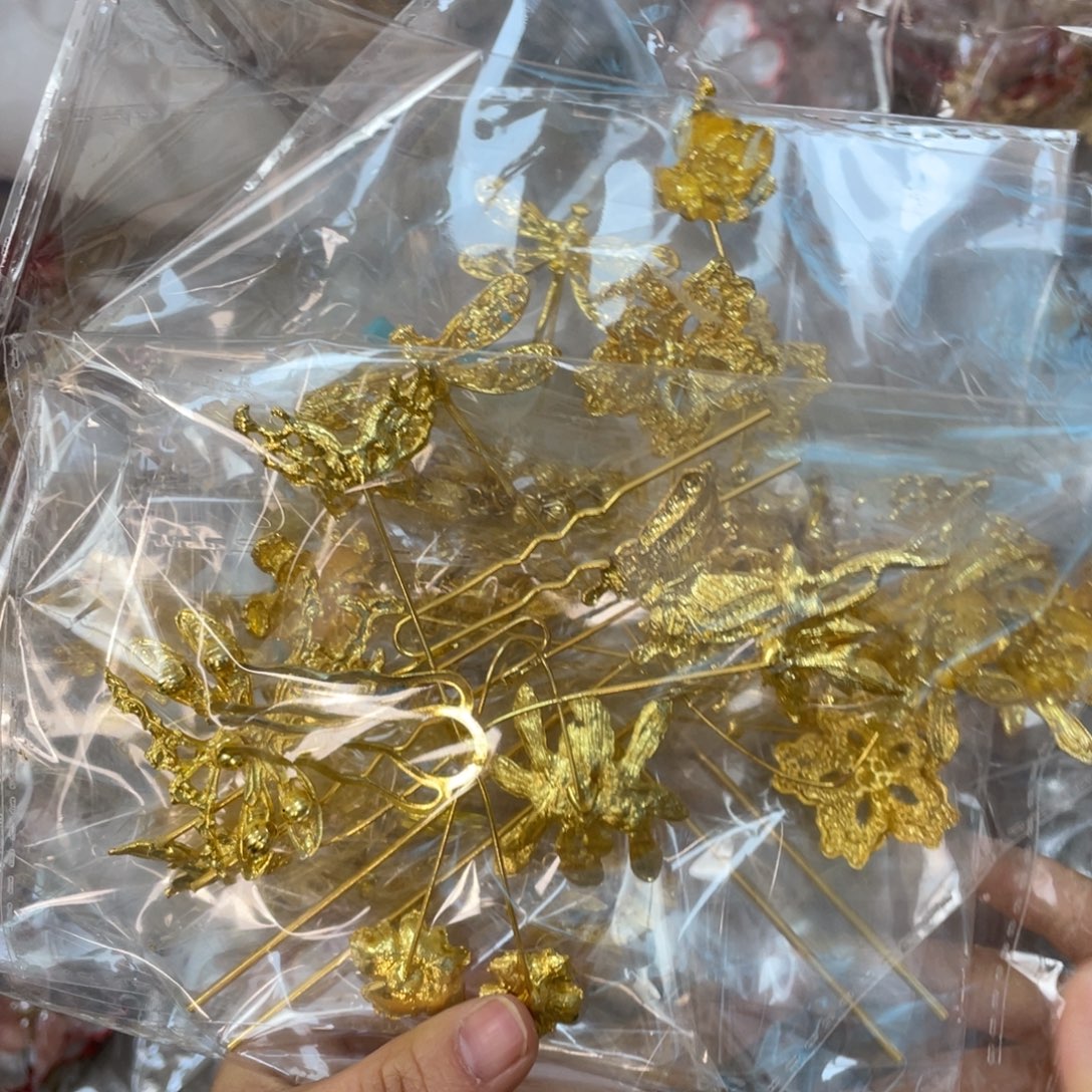 混合材质新娘头饰默认微瑕不退换