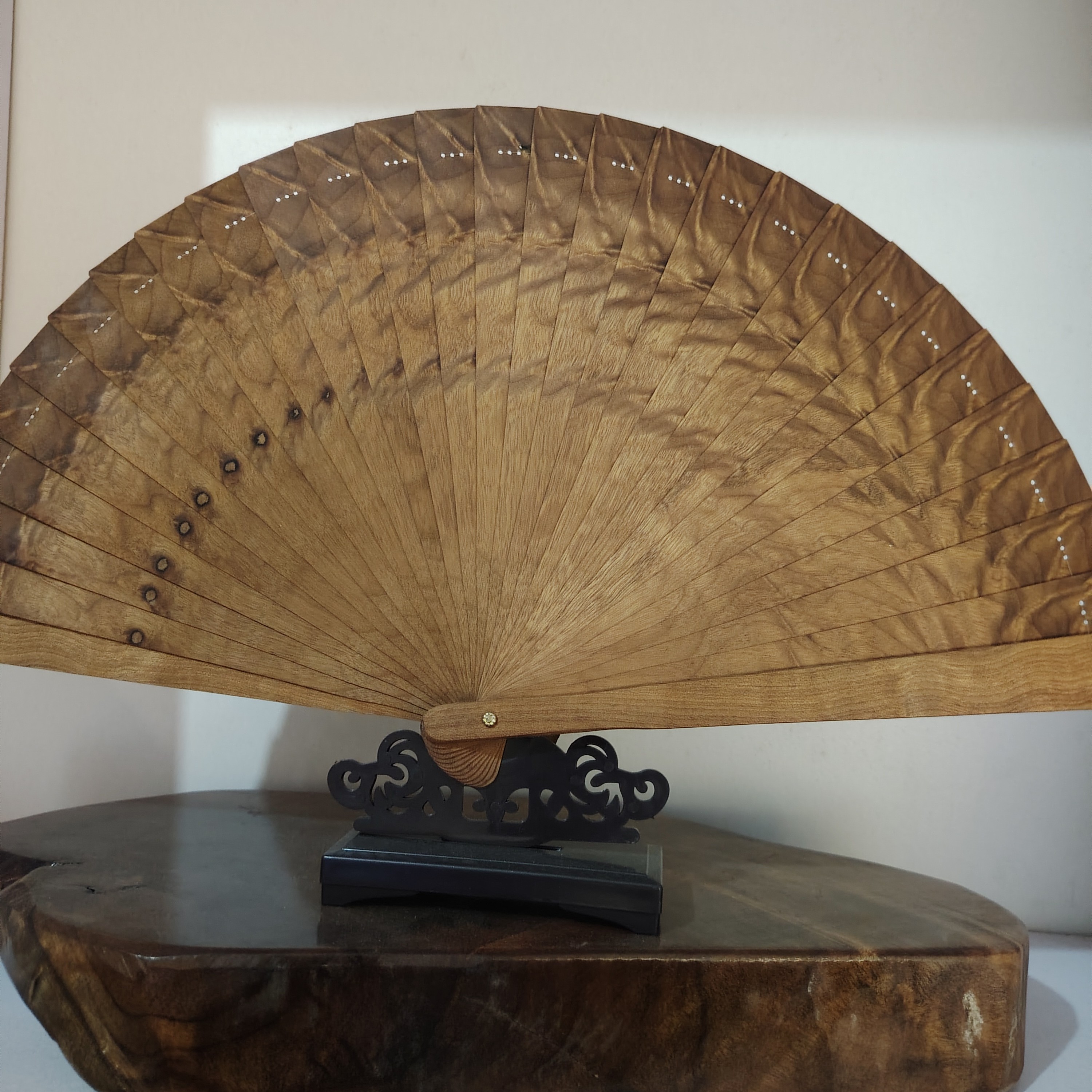 金丝楠苏扇工艺品