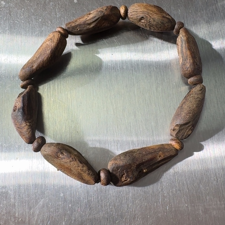 沉香沉香碎屑九九沉奇楠沉香醇化料树钉9.3