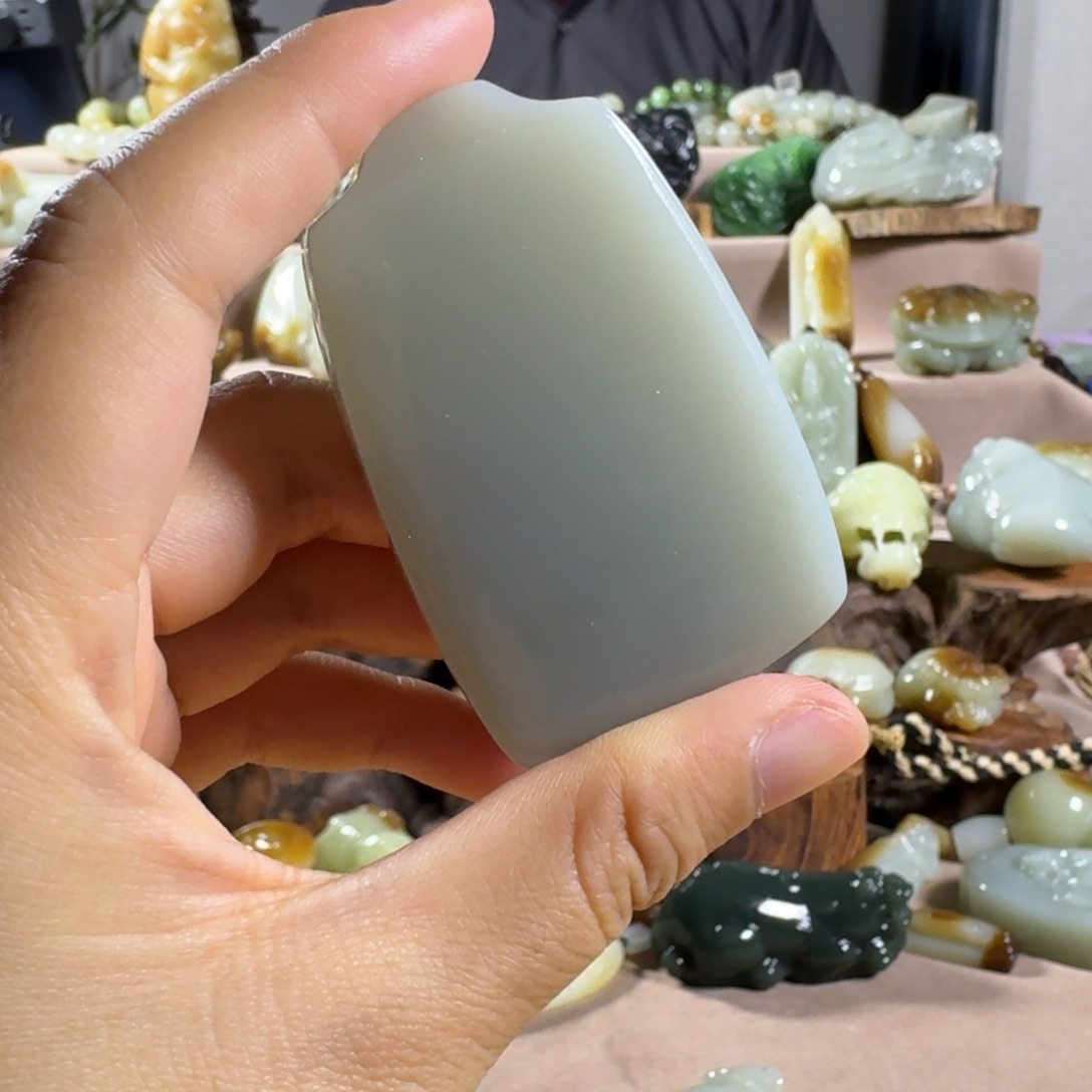 和田玉（糖玉）未镶嵌颈饰