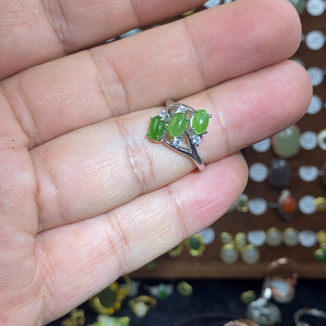 和田玉（碧玉）戒指合金