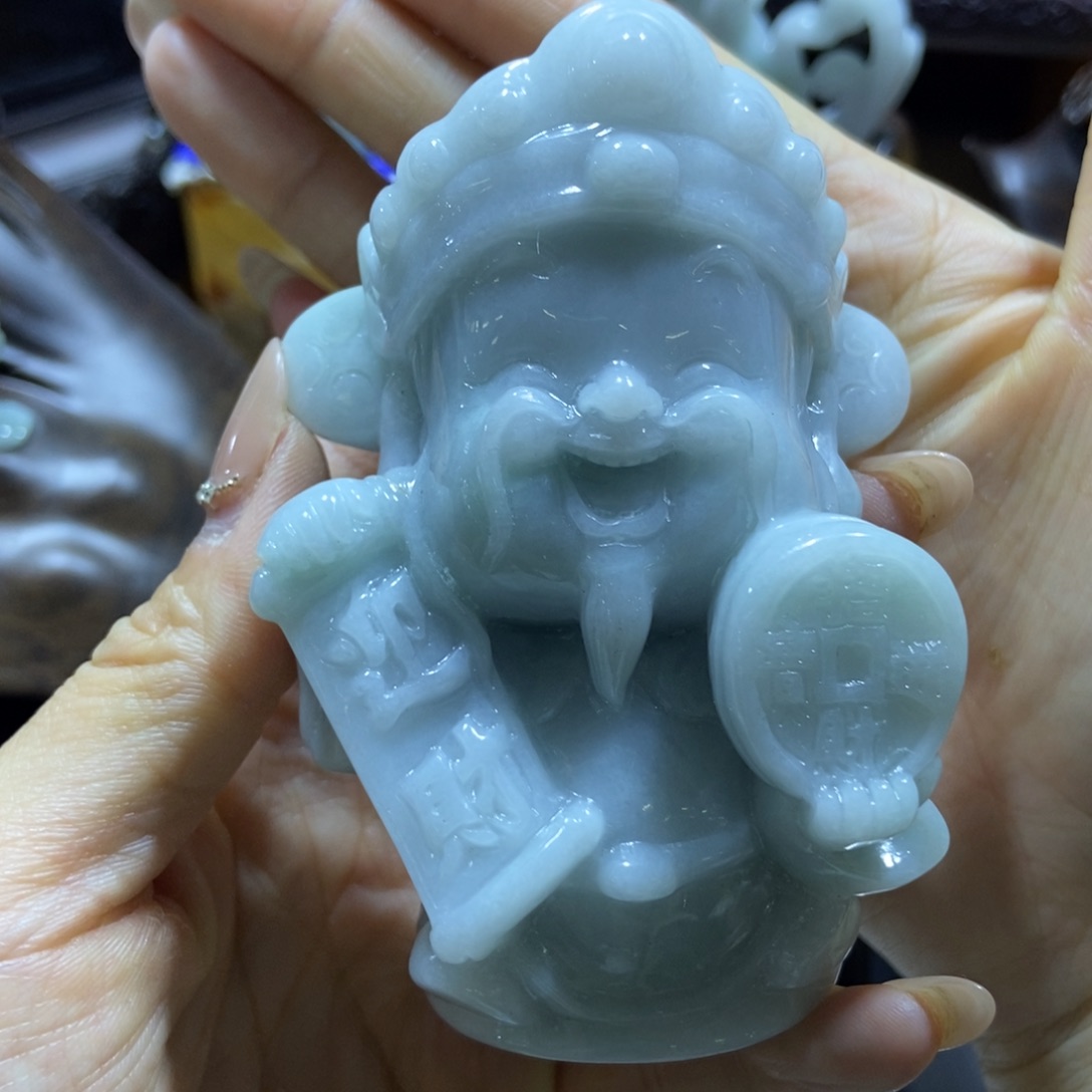 翡翠颈饰未镶嵌好看的翡翠财神