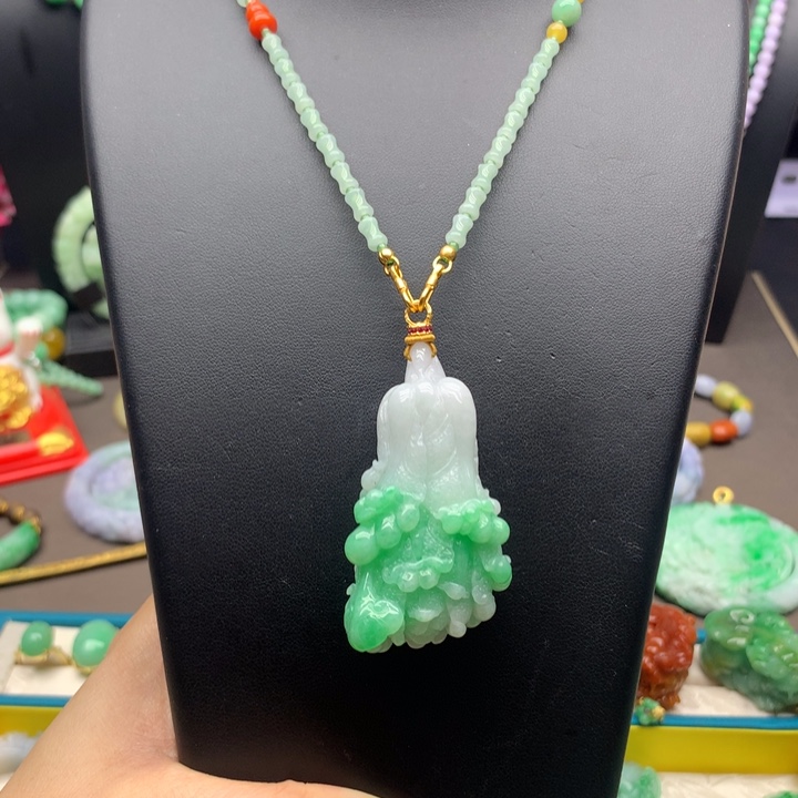 翡翠未镶嵌颈饰翡翠白菜