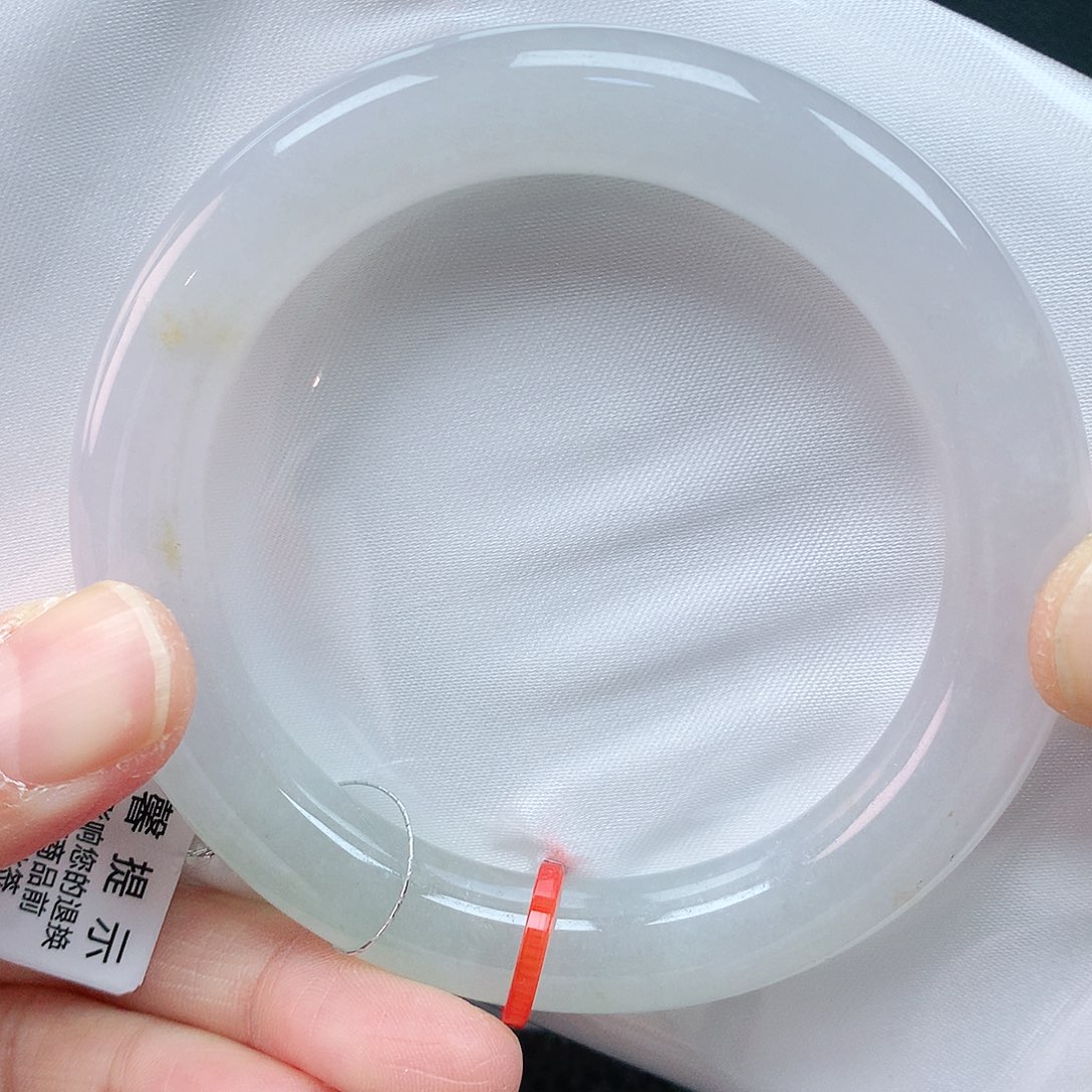 翡翠手镯未镶嵌55胖