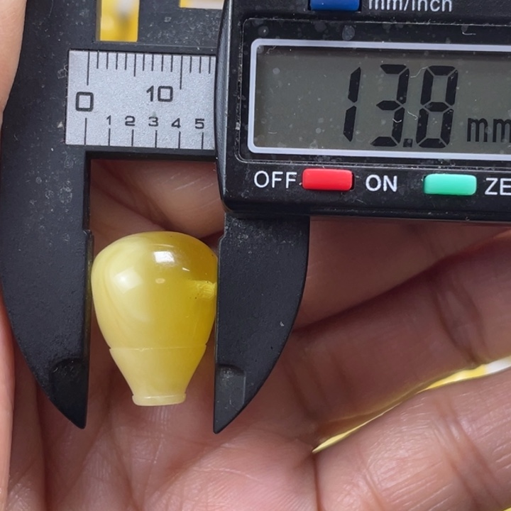 蜜蜡未镶嵌裸石37杂