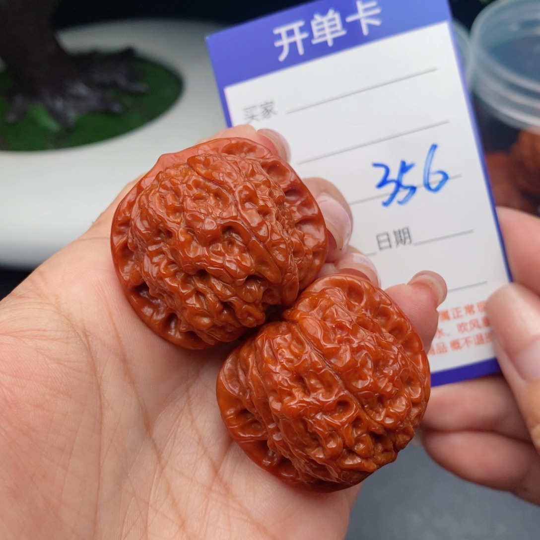 文玩核桃把件36血麒麟356