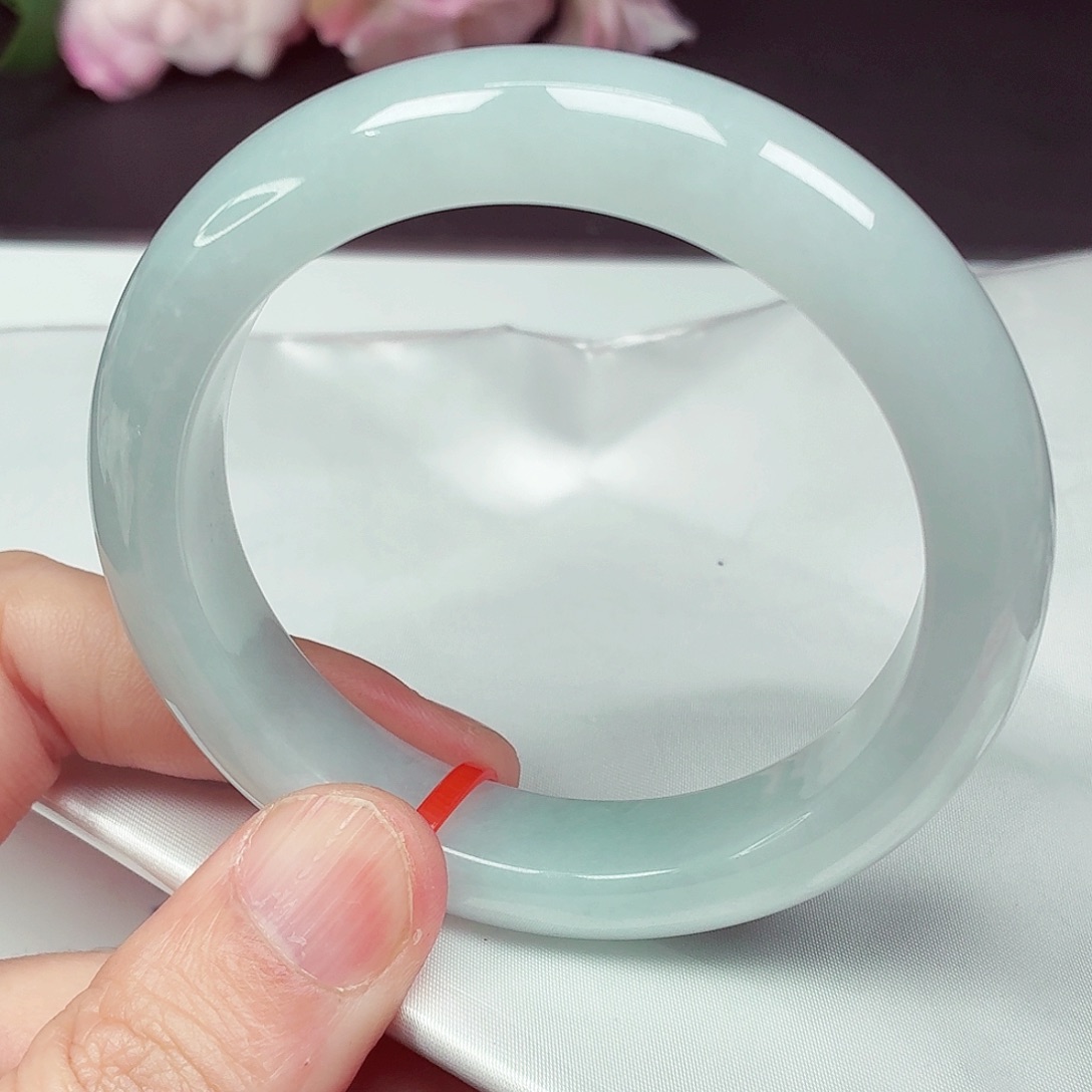 翡翠未镶嵌手镯58.6圈