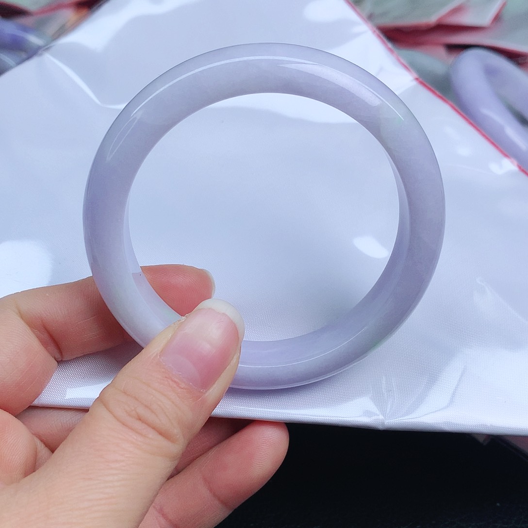 翡翠手镯未镶嵌8406xcvbnn