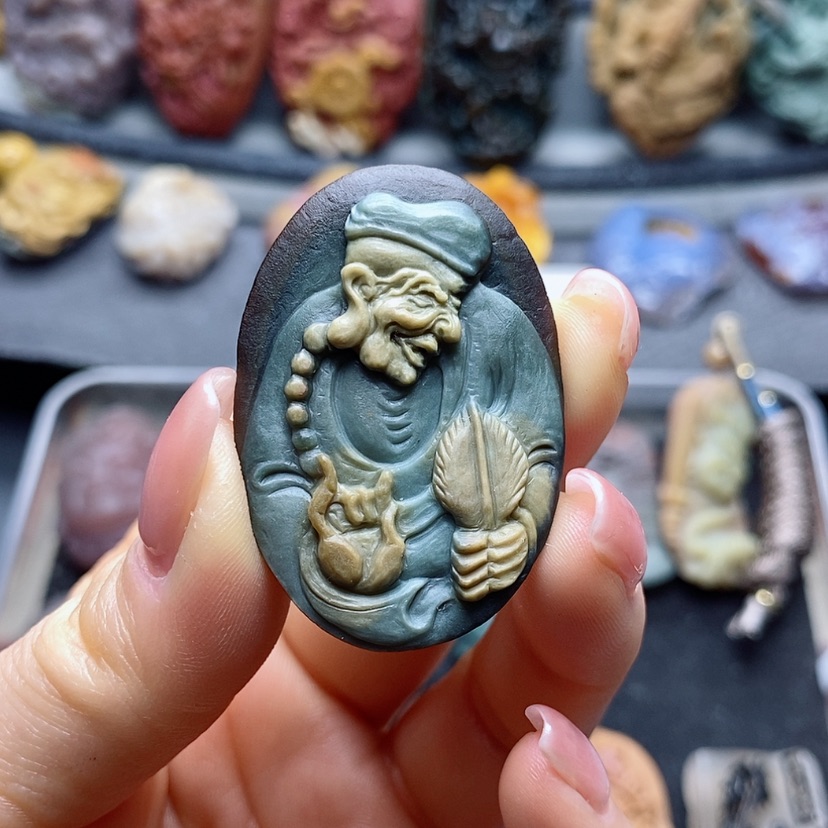 【闪购商品】定制石英质玉吊坠未镶嵌