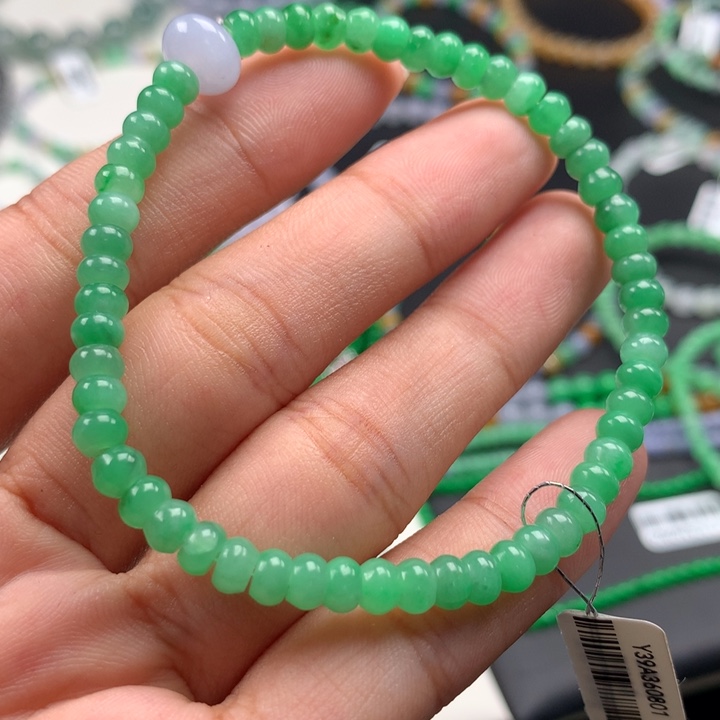 翡翠未镶嵌手镯卡