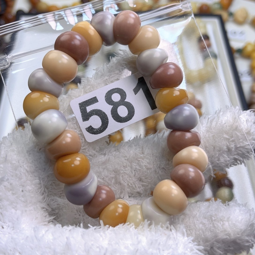 菩提根/象牙果手串一****年新款干磨