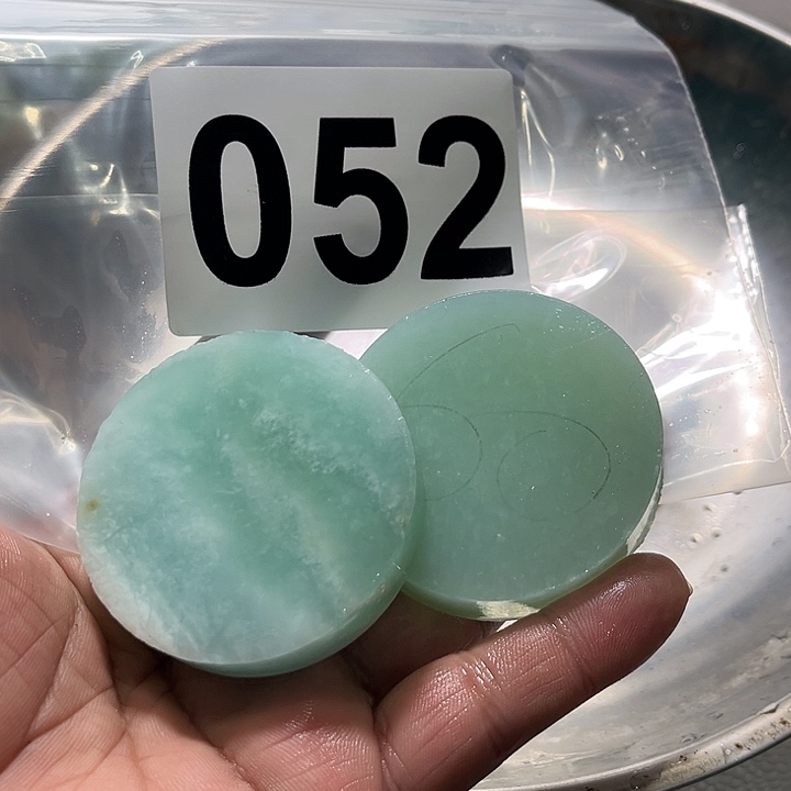 蛇纹石玉未镶嵌珠宝半成品