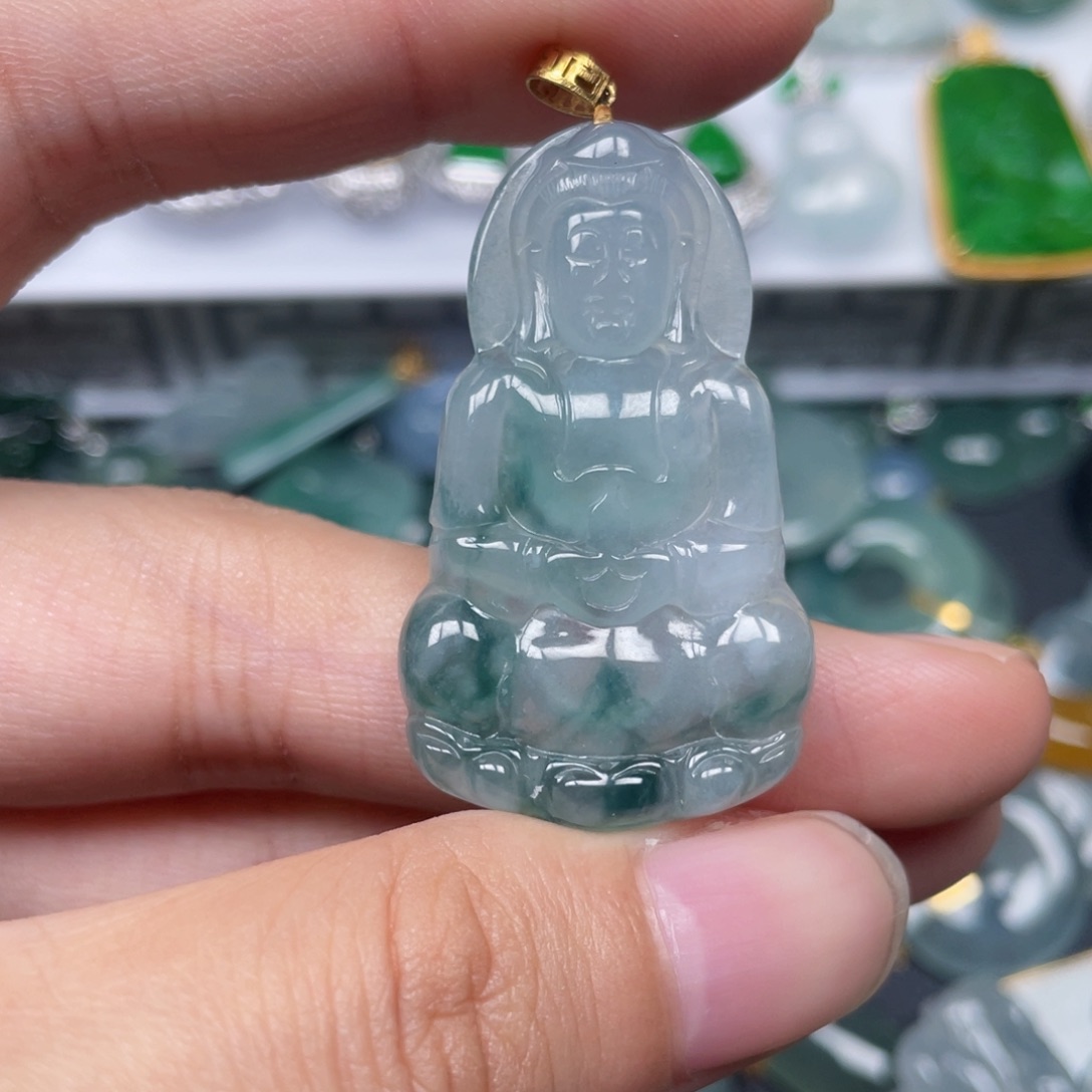 翡翠颈饰18K金镶嵌翡翠