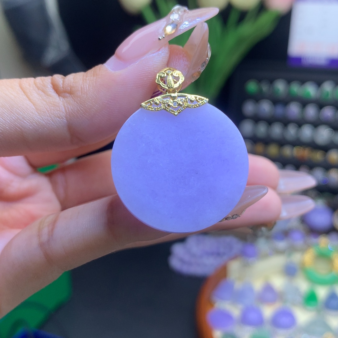 翡翠18K金镶嵌颈饰天然