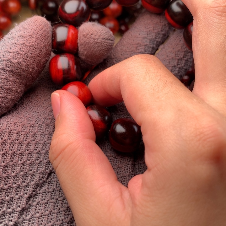 哇***哈木15×16镇店黑飘红