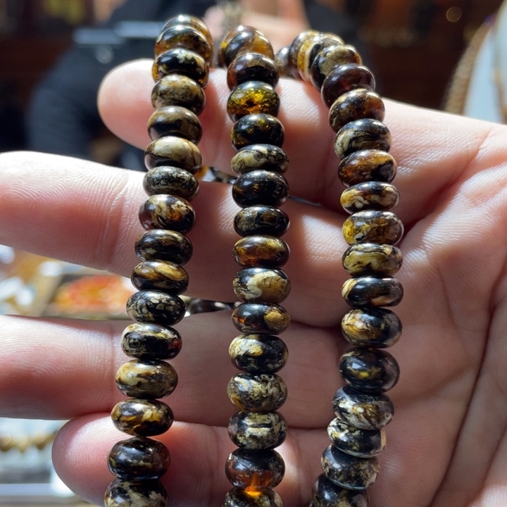 琥珀未镶嵌颈饰抚顺琥珀未镶嵌108