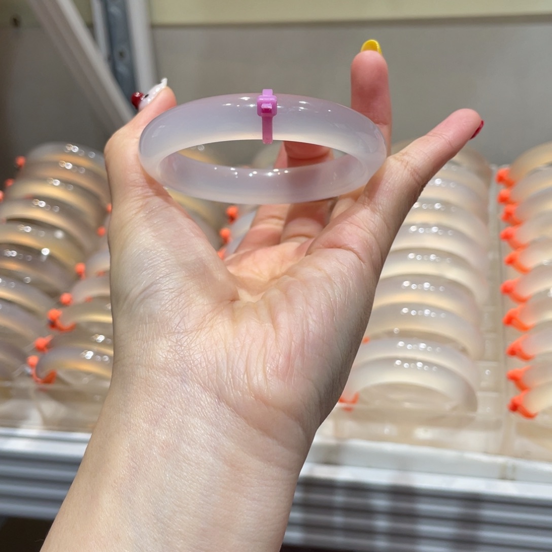 素***雪玛瑙/玉髓未镶嵌手镯@定向荔枝冻@【56】