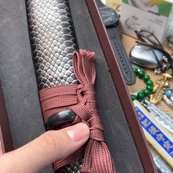 瓷片白***亮四季分明的季节