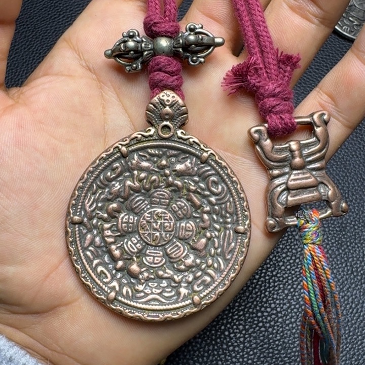 实***蛋泥塑藏式风格九宫格..