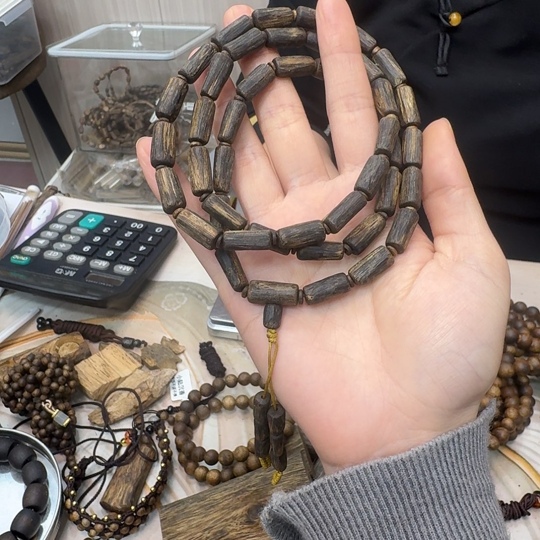 沉香碎屑沉香白棋母树沉水浮 7-28 克多样性发一串