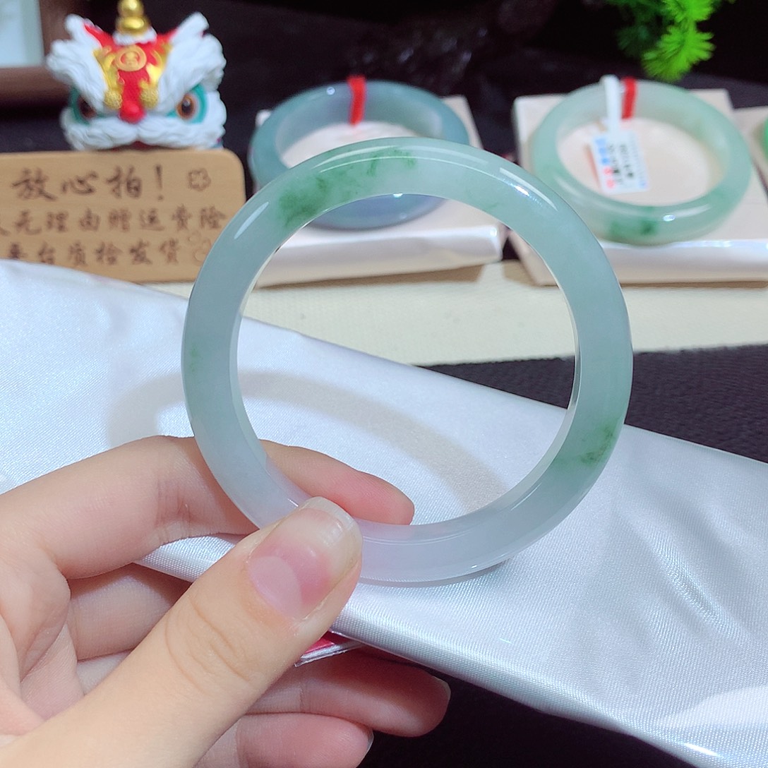 翡翠未镶嵌手镯1279