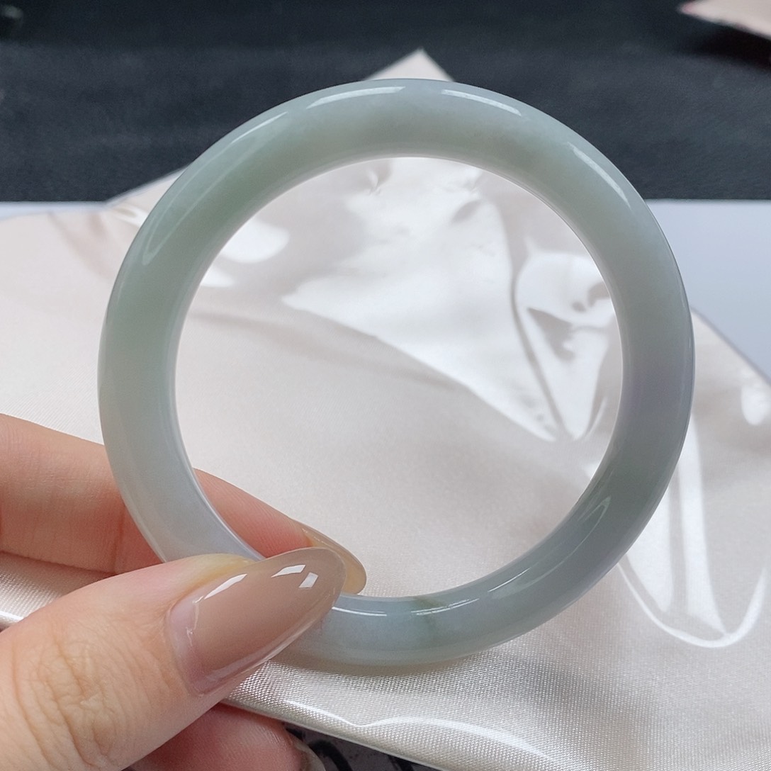 【闪购商品】翡翠手镯（圆镯）未镶嵌319号