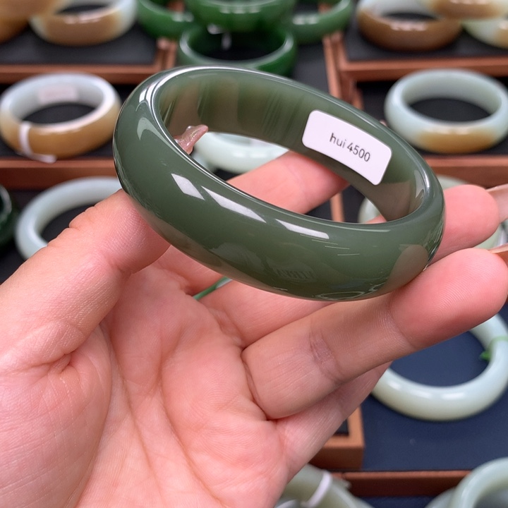 和田玉6061圈口未镶嵌