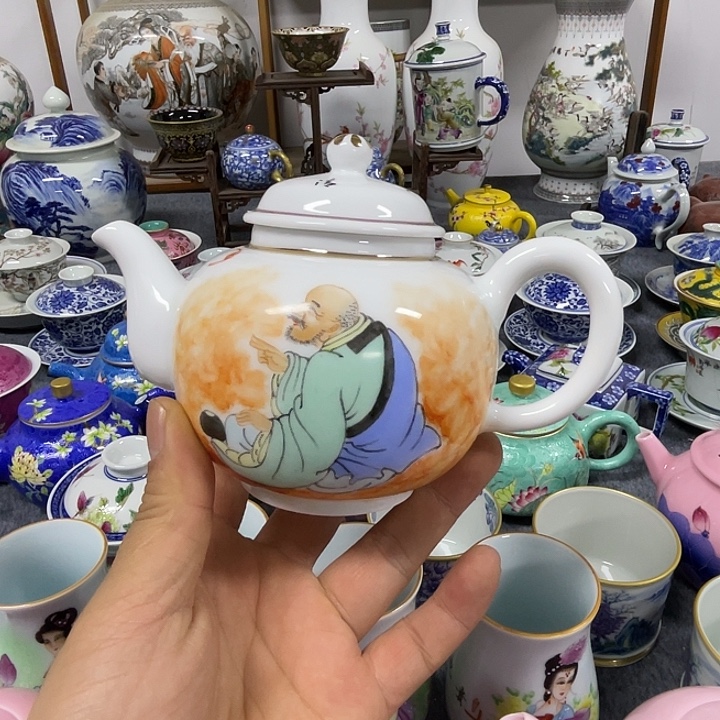 温***猪景德镇陶瓷研究所