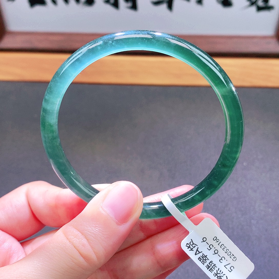 翡翠未镶嵌手镯天然翡翠
