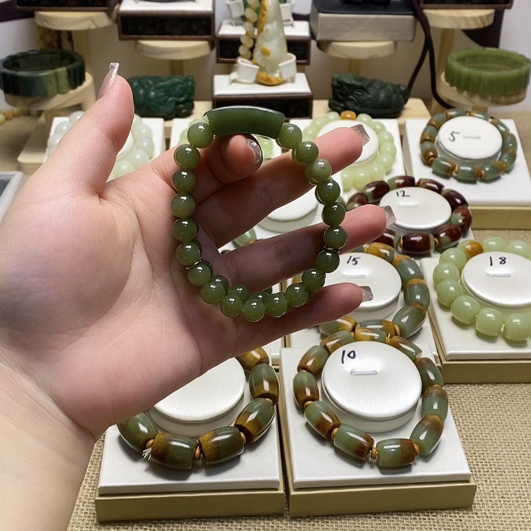 和田玉手串未镶嵌我**我多样性随机发一