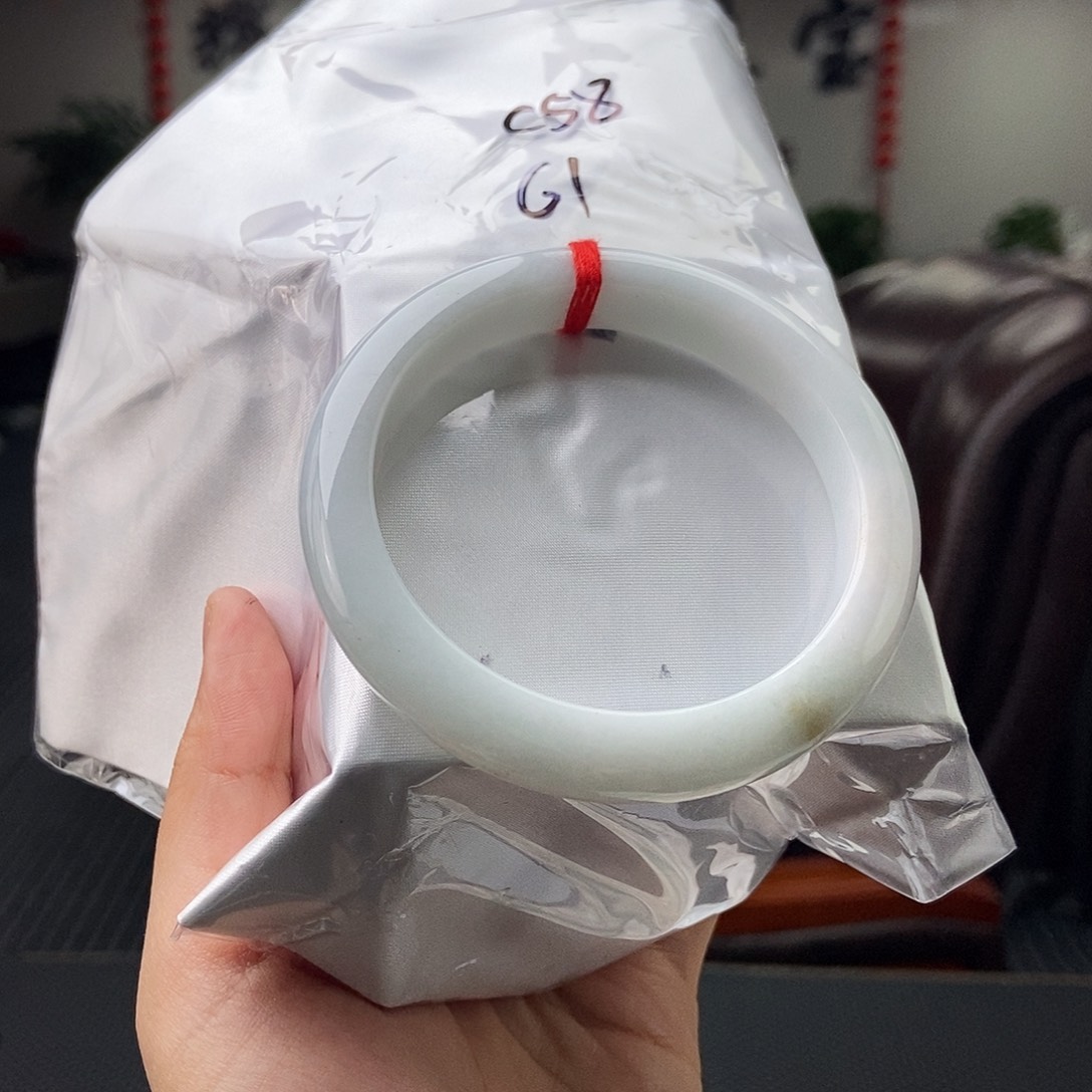 翡翠手镯未镶嵌拍一发一