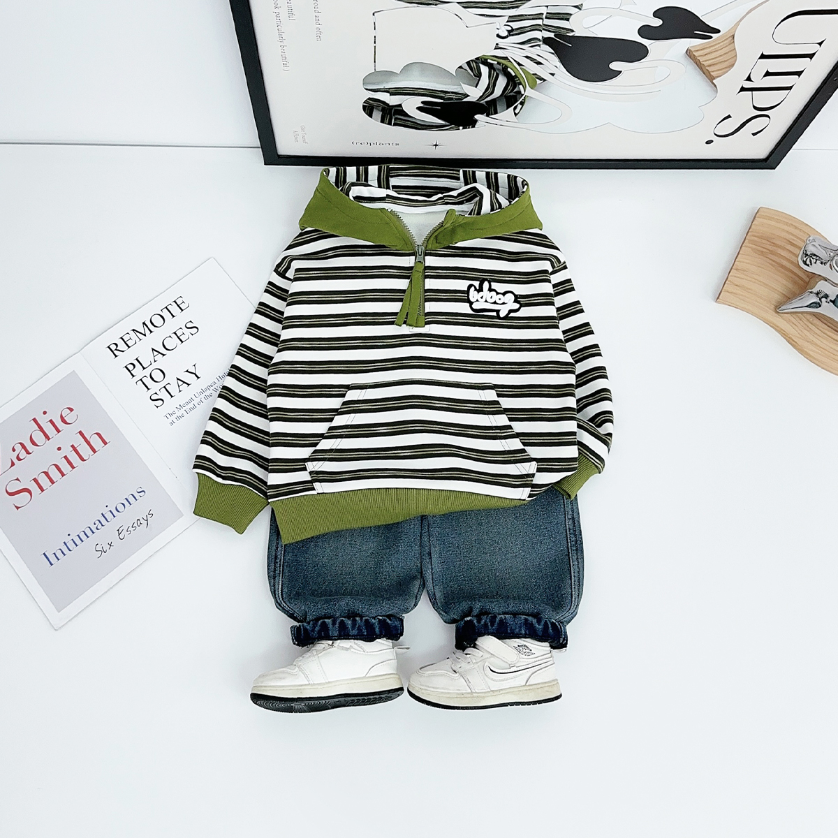 儿童卫衣加绒加厚长袖2025新款秋冬装男童洋气WGZ420悠悠童话童装