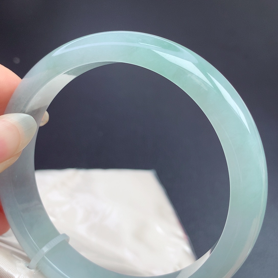 翡翠未镶嵌手镯62.5圈口