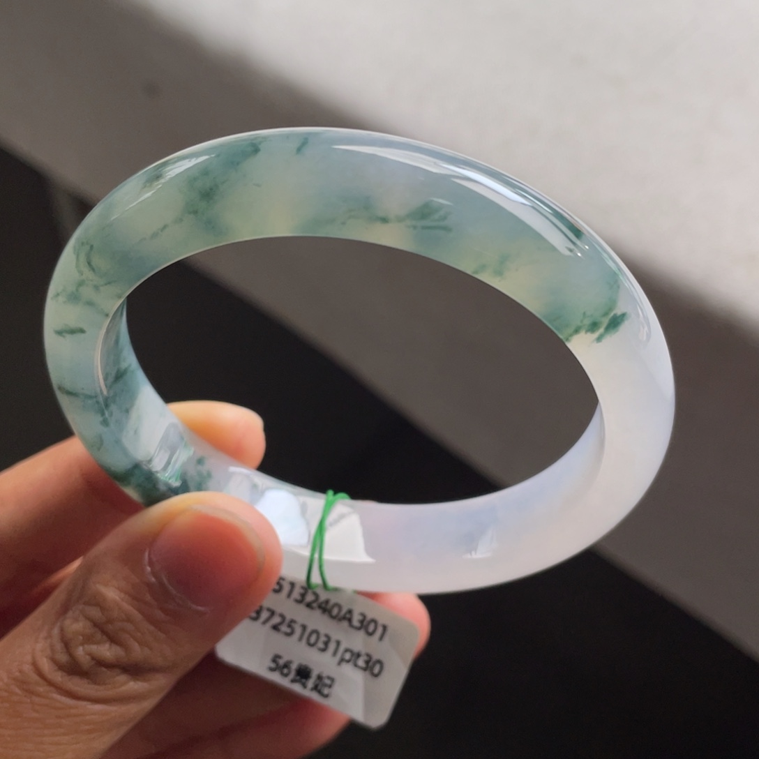 翡翠未镶嵌手镯飘花贵妃手镯【强推】