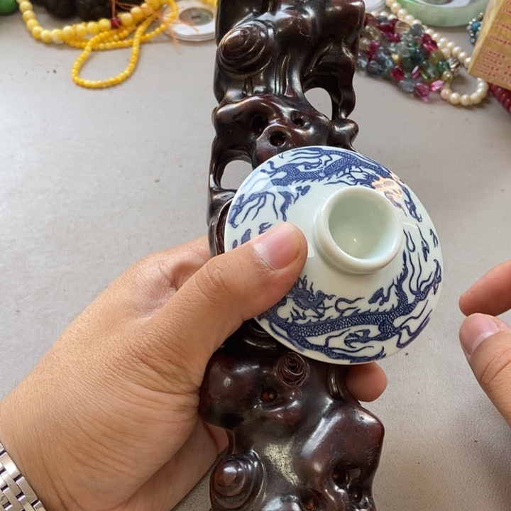 瓷片不会哈哈哈哈哈哈哈哈哈哈哈哈