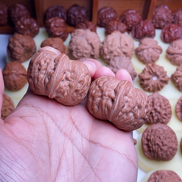 【闪购商品】文玩核桃吊坠糖****…41元宝