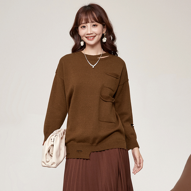 MS0H0104破洞设计感上衣套头圆领毛衣女44MS0H0104