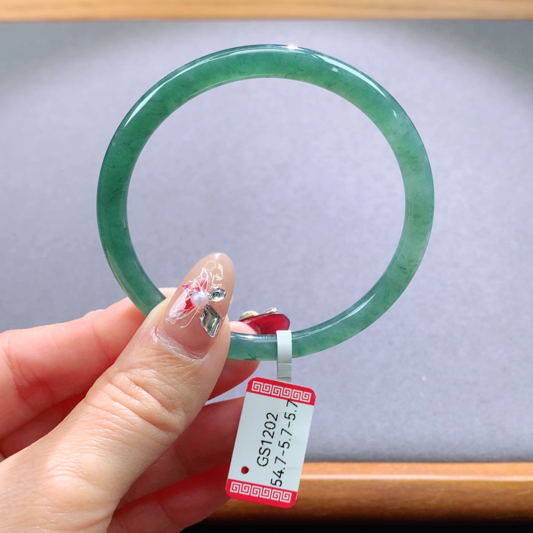 翡翠手镯未镶嵌天然翡翠手镯叮当镯