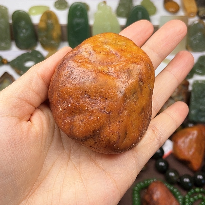 岫岩河磨玉（透闪石质玉）颈饰未镶嵌