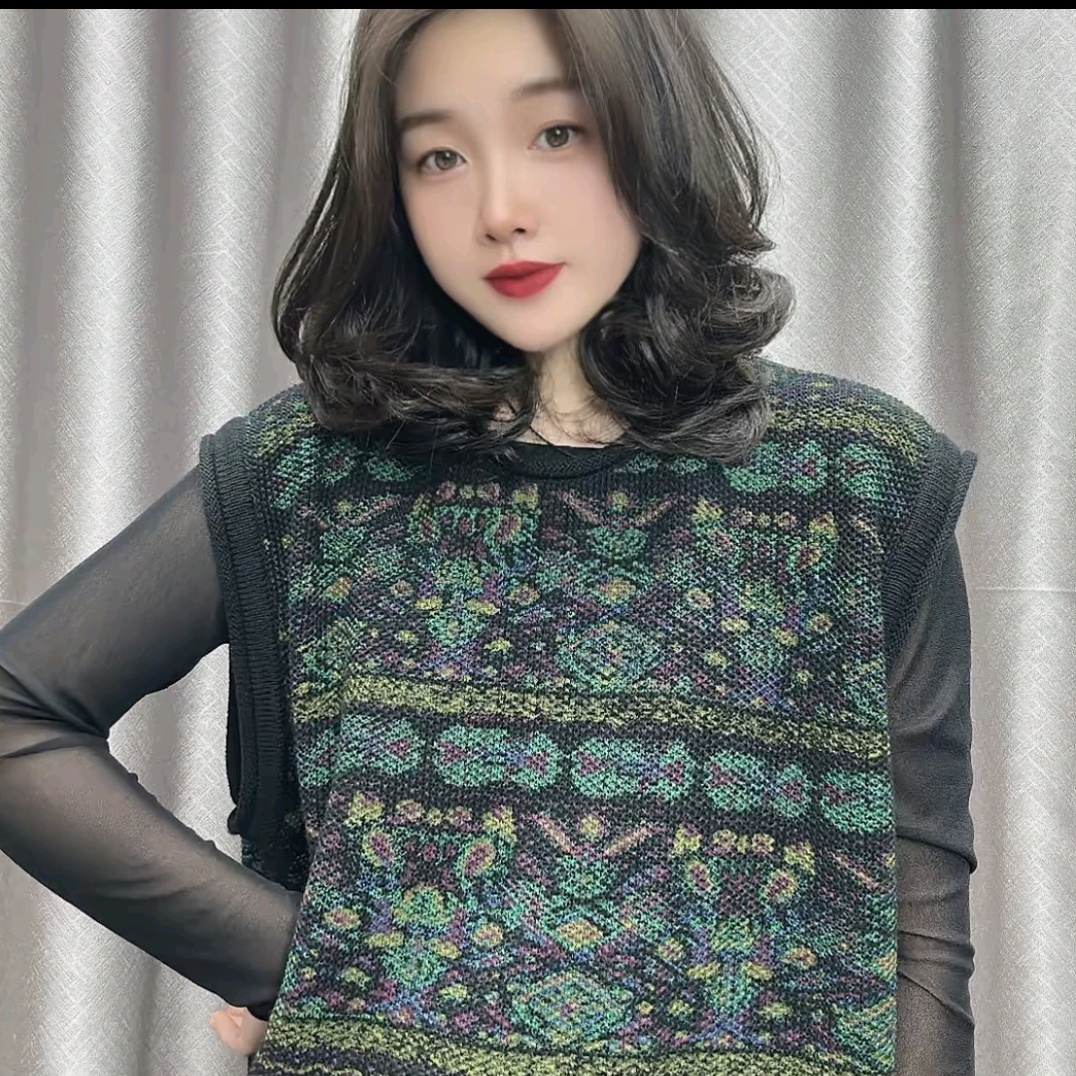 女圆领常规款植物花卉民族风马夹网红针织彩绘蜡染马甲