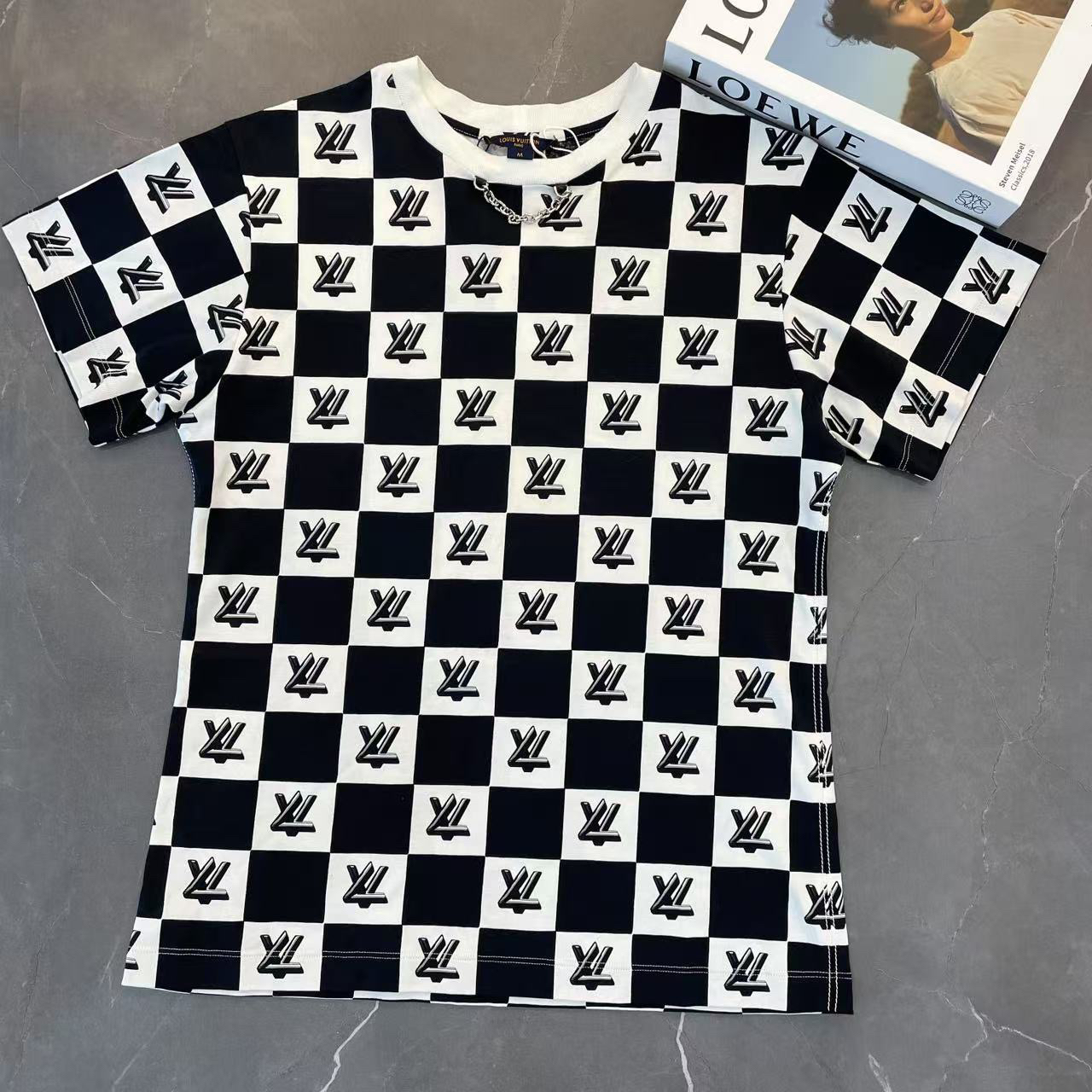 99新 LouisVuitton/路易威登 葡萄籽奢潮/LV白色棋盘格短袖轻奢/M