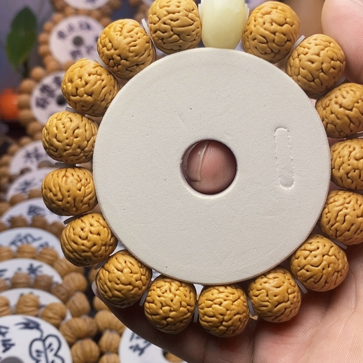 【闪购商品】9*桃核雕刻手串手链